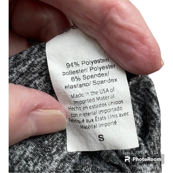 BEYOND YOGA Tank Top Dark Gray. Barre Logo on Front White Text. Open Back. Small - Picture 5 of 7